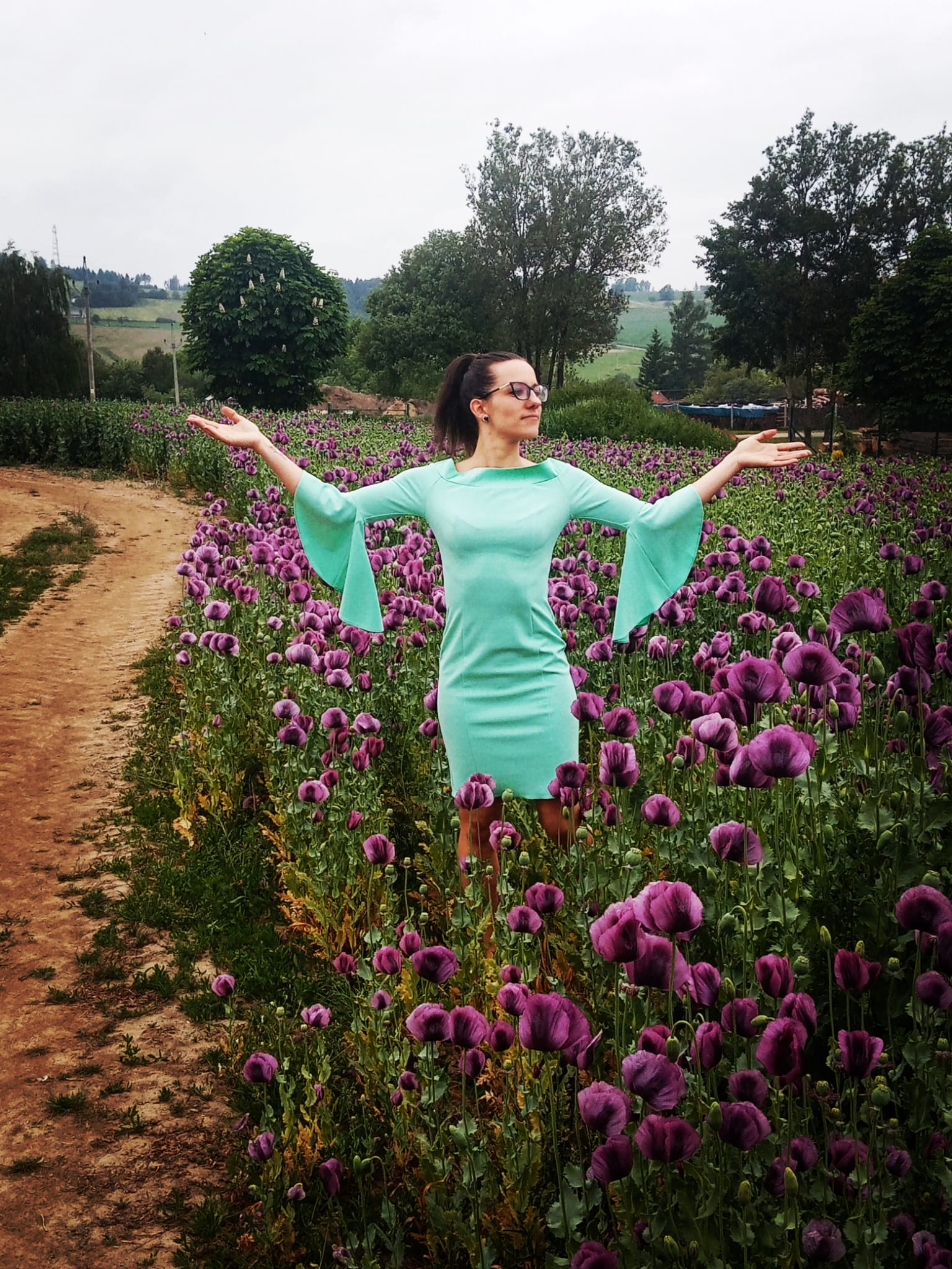 prodej šatníku, role mámy a nová identita